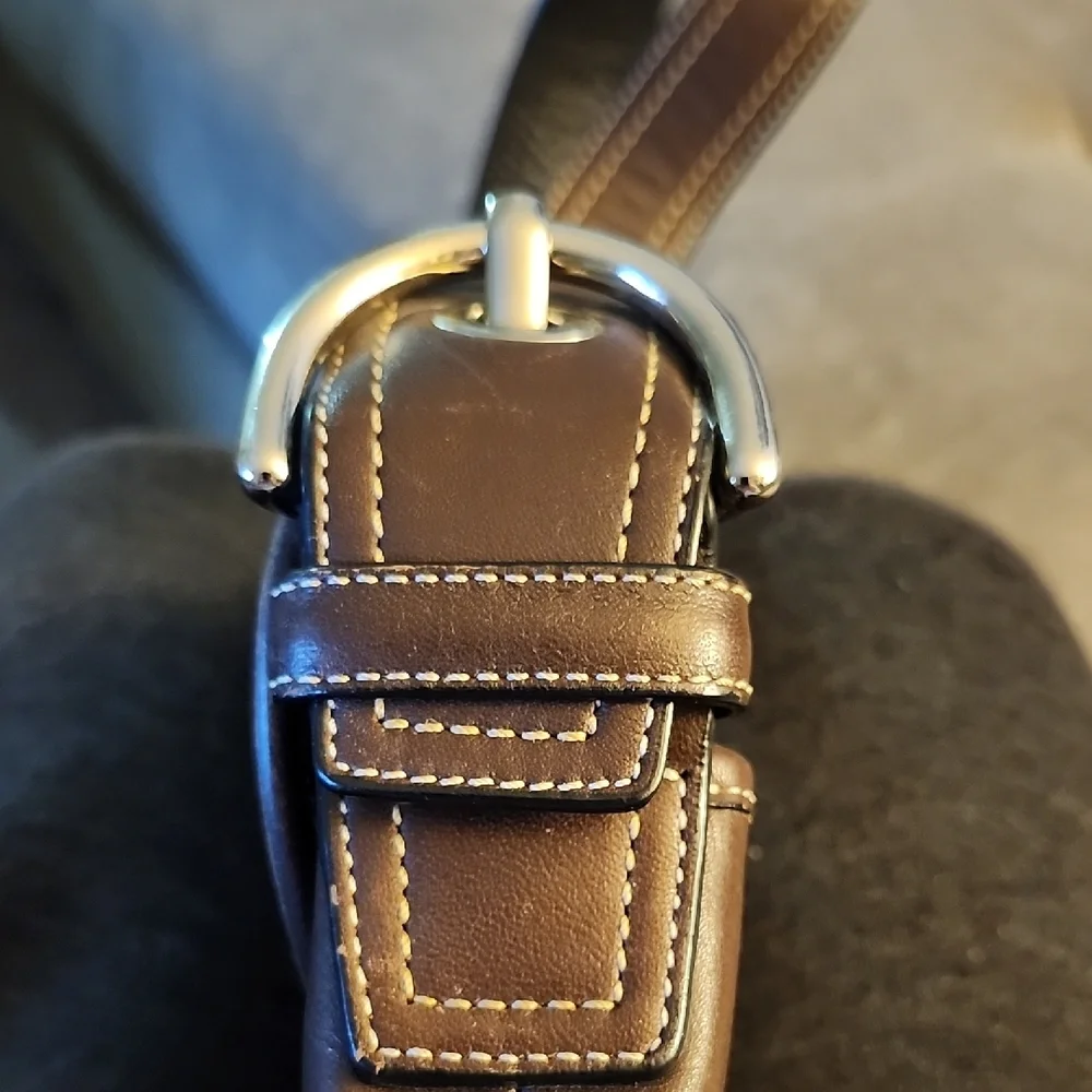 Coach Chocolate Leather Shoulder Bag - Picture 3 of 11